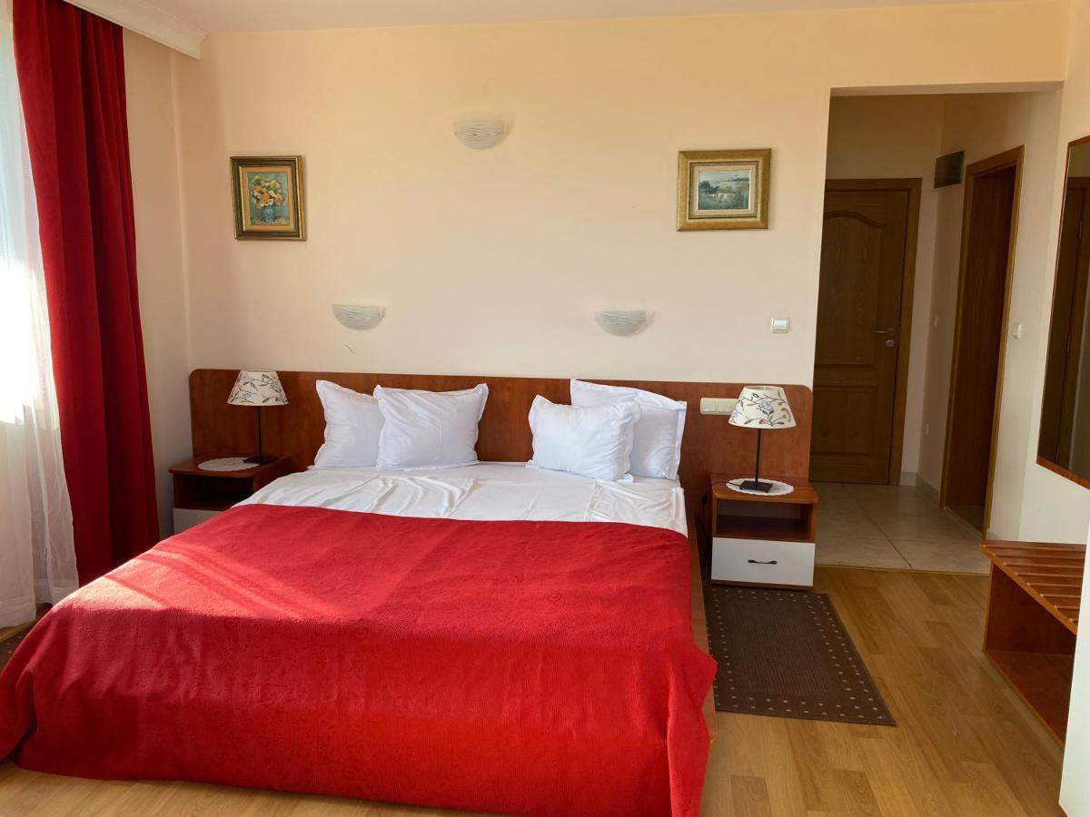 Guest House Golden Flake 4Km From Bolata Beach Bŭlgarevo 외부 사진
