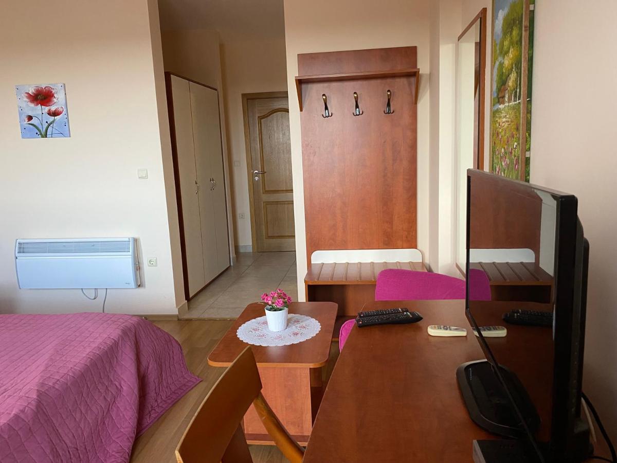 Guest House Golden Flake 4Km From Bolata Beach Bŭlgarevo 외부 사진