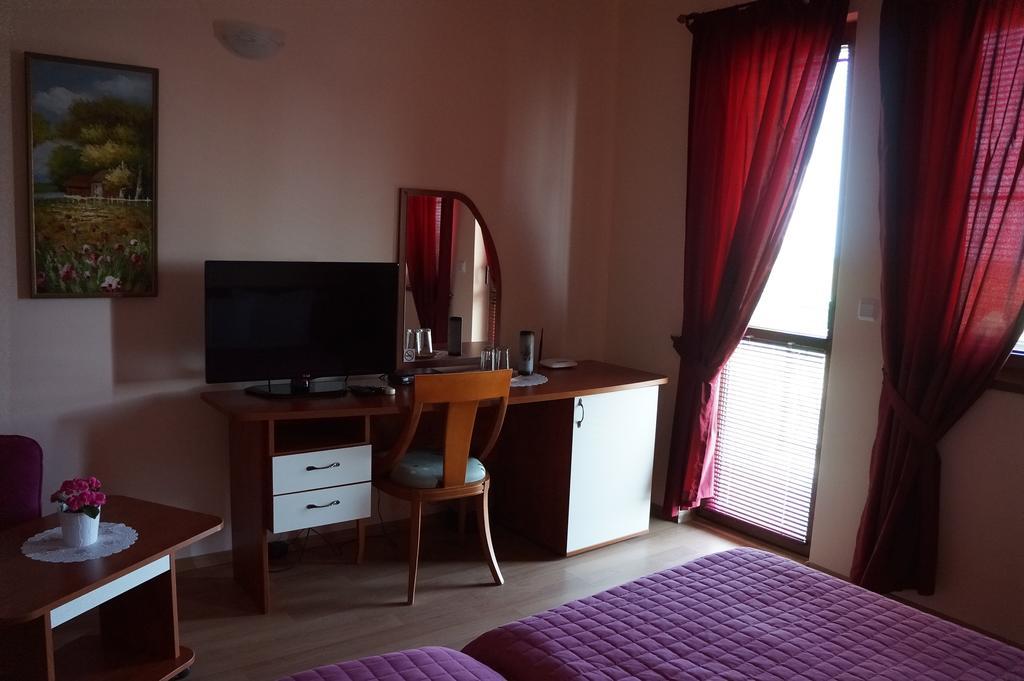 Guest House Golden Flake 4Km From Bolata Beach Bŭlgarevo 객실 사진